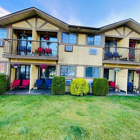 Wessex Inn By The Sea Cowichan Bay Exterior foto
