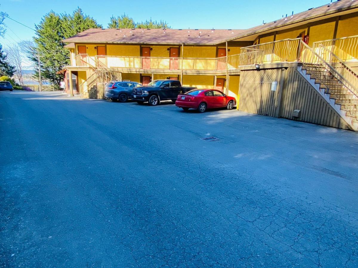 Wessex Inn By The Sea Cowichan Bay Exterior foto