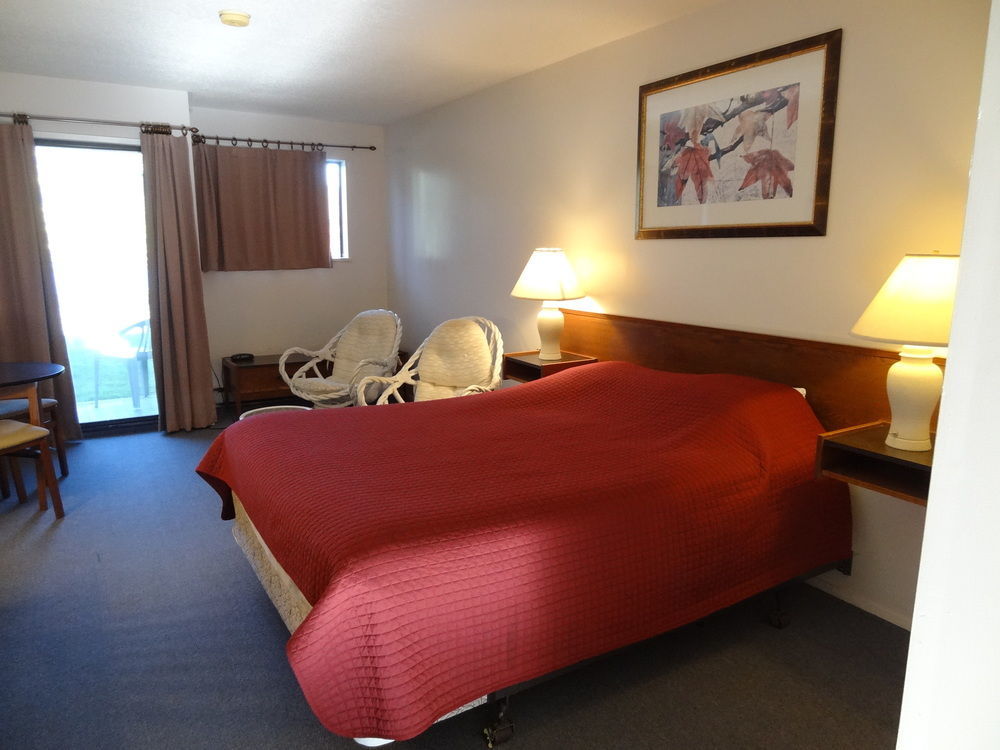 Wessex Inn By The Sea Cowichan Bay Exterior foto