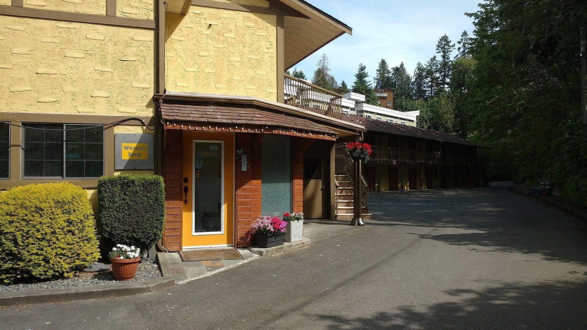 Wessex Inn By The Sea Cowichan Bay Exterior foto
